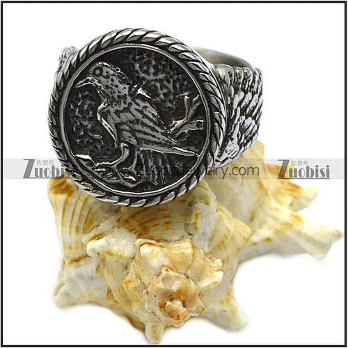 Vintage Eagle Round Signet Ring with Winged Chain in Stainless Steel