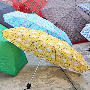 Venta al por mayor Umbrella colors $ 1 stock ombrelli mini cheap paraguas promocional