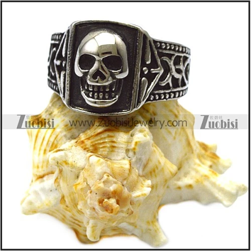 Cool Design Stainless Steel Skull Signet Ring in Black Plating Rectangle Shape