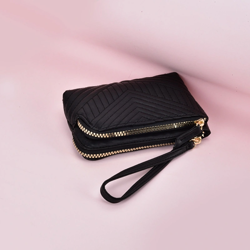 2020 wholesale PVC minimalist wallets for women fashionable with handle