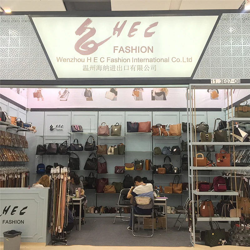 HEC Wenzhou Factory Beautiful Flower Printed PU Long Strap Women Handbag Shoulder Bag With Wallet