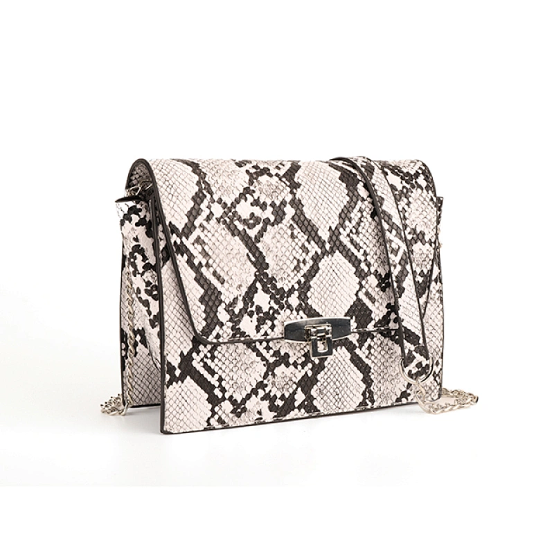2020 new arrivel snakeshin chain women crossbody leather bag clutch evening bag purses and handbags women