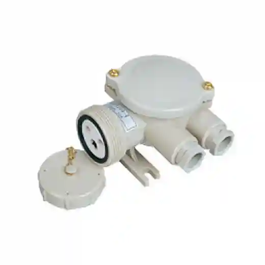 CZS209 10A Marine Nylon Socket