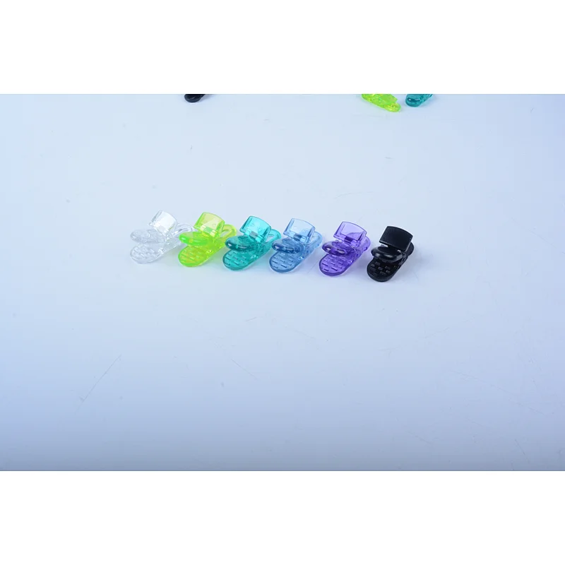 Economical Jelly Color Churchill Crocodile Clip For Pharmaceutical Mask