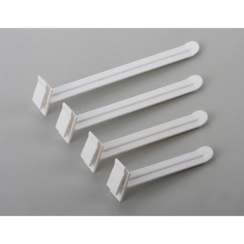 Butterfly corrugated display hook-1