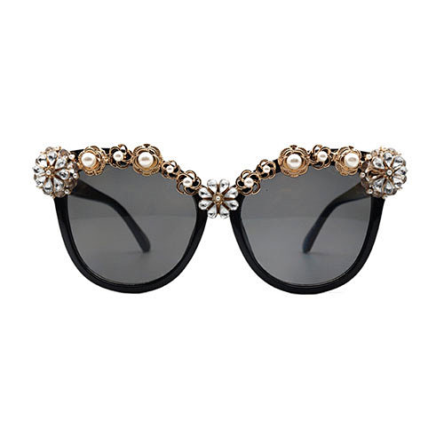 Women cat eye party sunglasses with diamonds and pearl