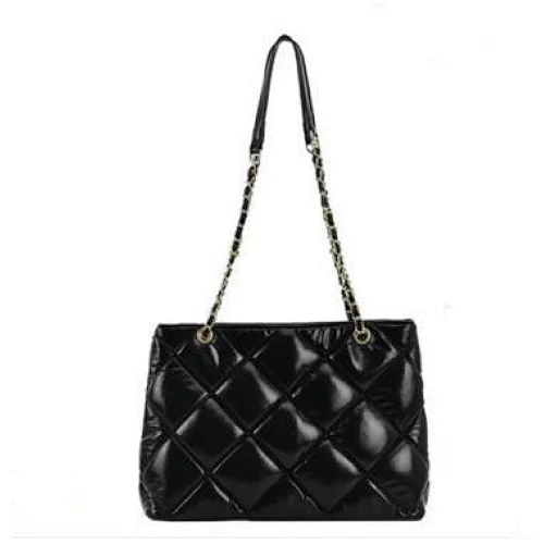Quilted shoulder bag fashion shopper