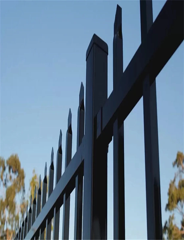 Regular Style Pressed Spear Top Steel Fence