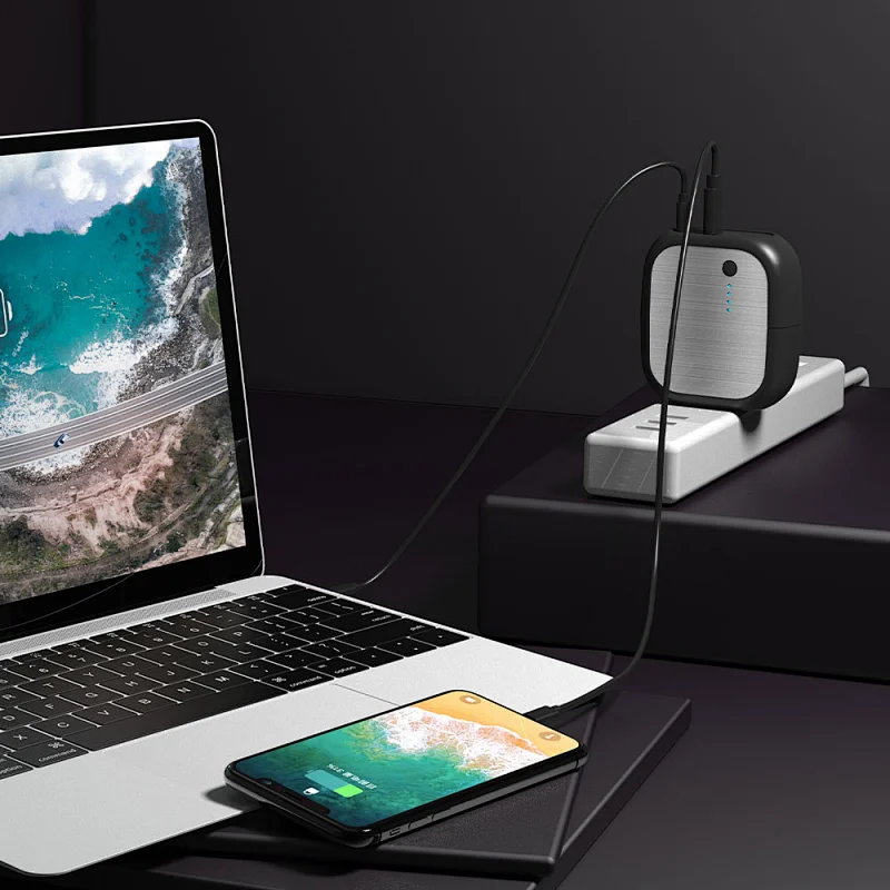 5000mah Power Bank With Travel Adapter