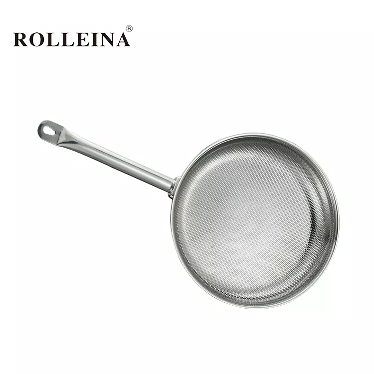 Tri-ply clad stainless steel frying pan